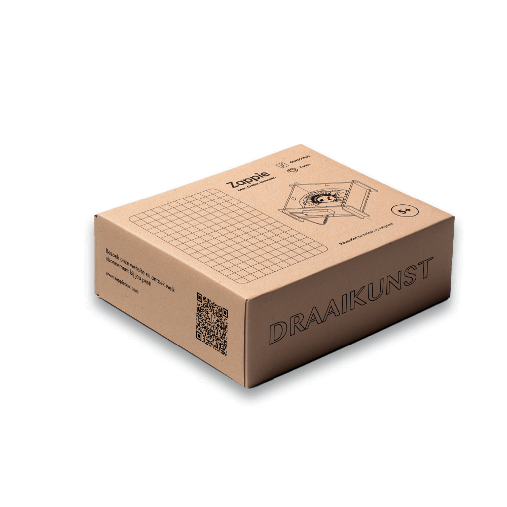 Kartonnen doos met de draaikunst op de voorkant van de doos en tekst op de zijkant